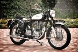 Royal-Enfield-Bullet-350-Moto-Rivista-2.